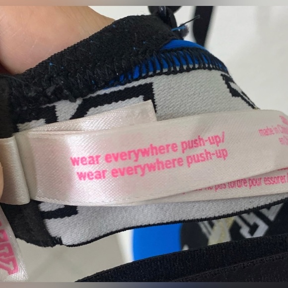 PINK- wear everywhere push up bra - Picture 6 of 9